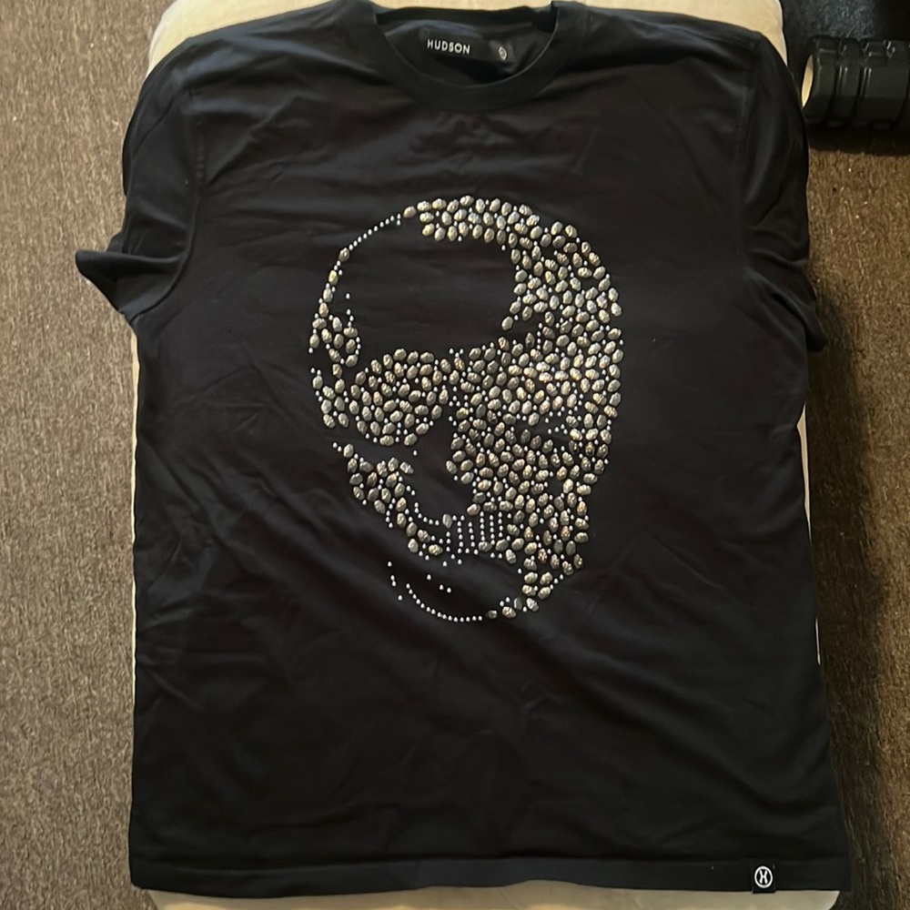 Hudson skull shirt! Black, size XL